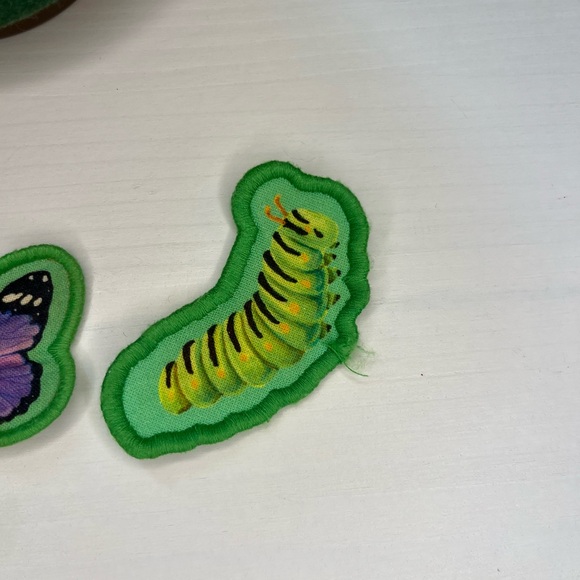 Lovevery Fuzzy Bug Shrub Months 16, 17, 18 - Picture 4 of 5